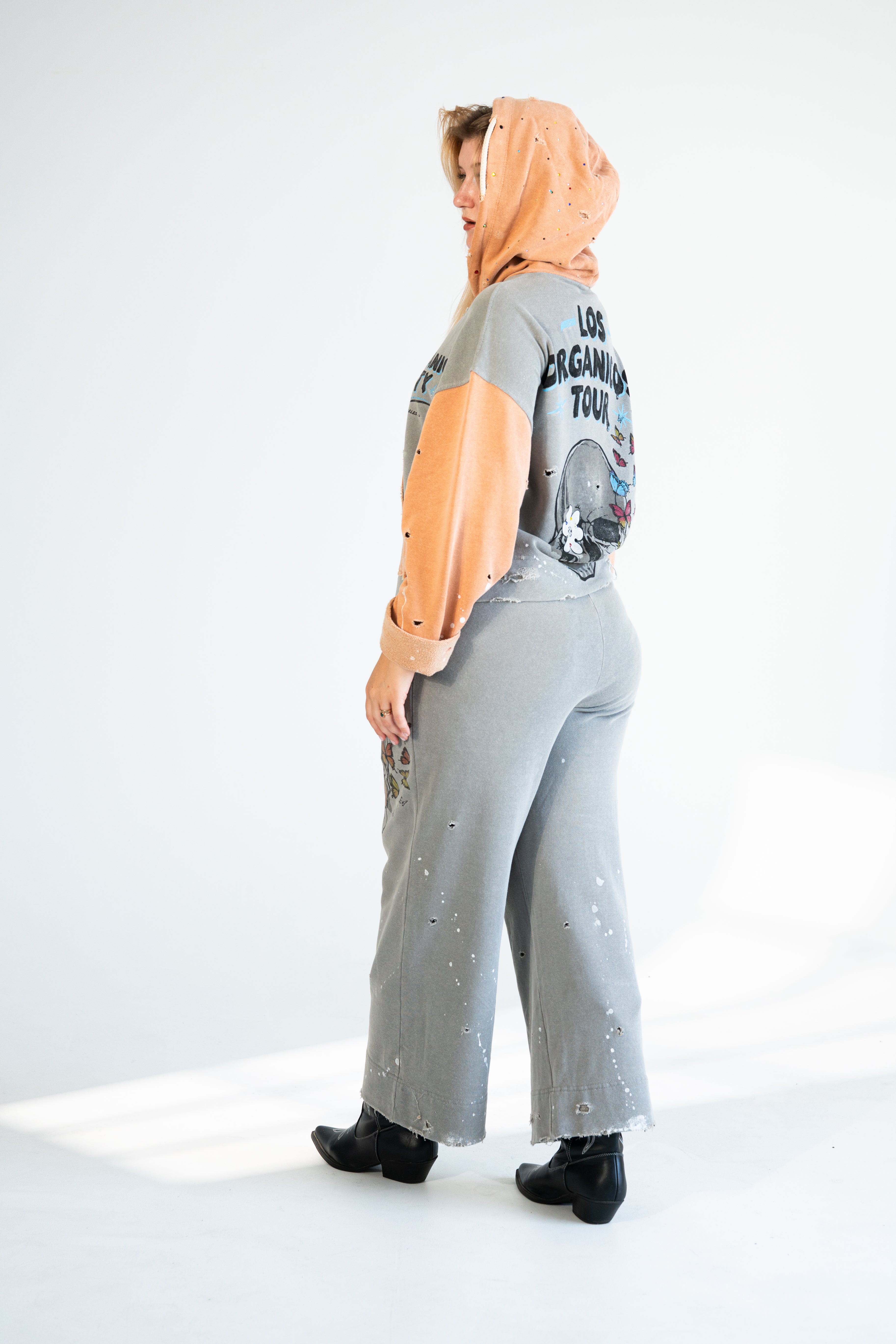 Organic City Cropped Hoodie – Coconut Charcoal & Red Clay